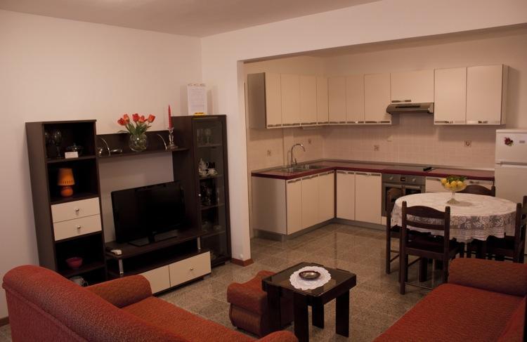 Apartment And Room Daria Vis Island Bagian luar foto